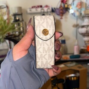 Michael Kors Cream Case
